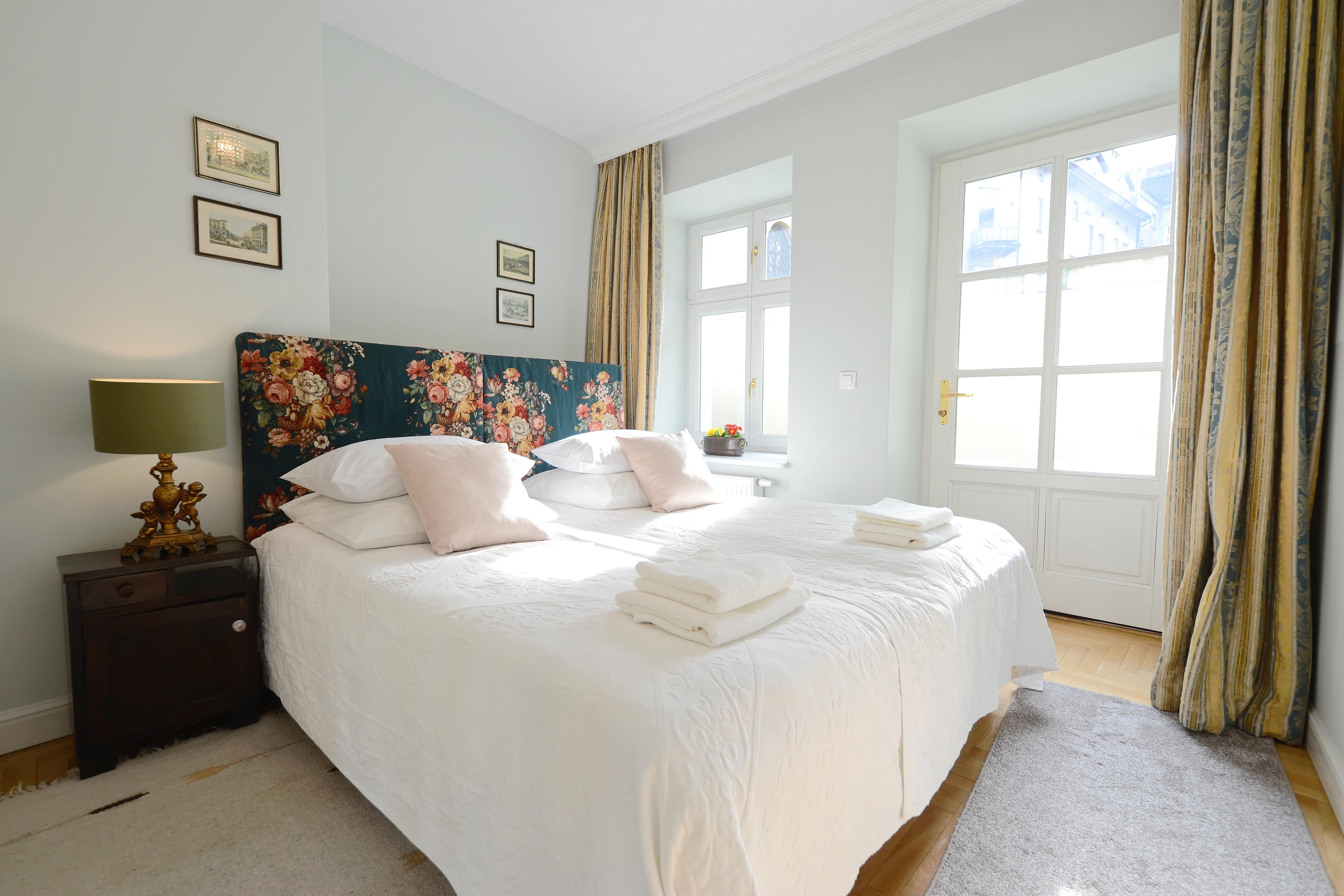 كراكوفيا Crystal Suites Chez Helena المظهر الخارجي الصورة