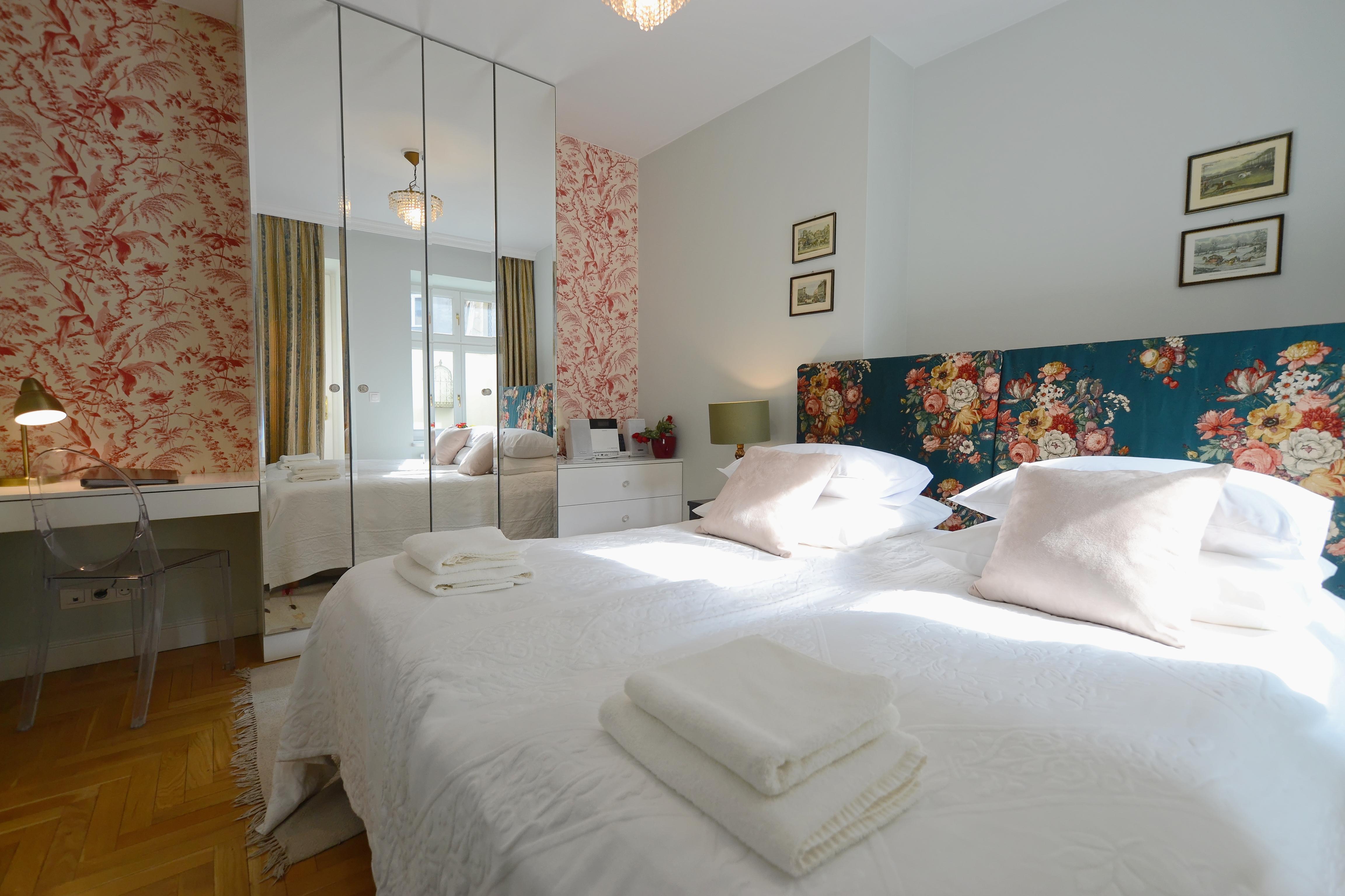 كراكوفيا Crystal Suites Chez Helena المظهر الخارجي الصورة